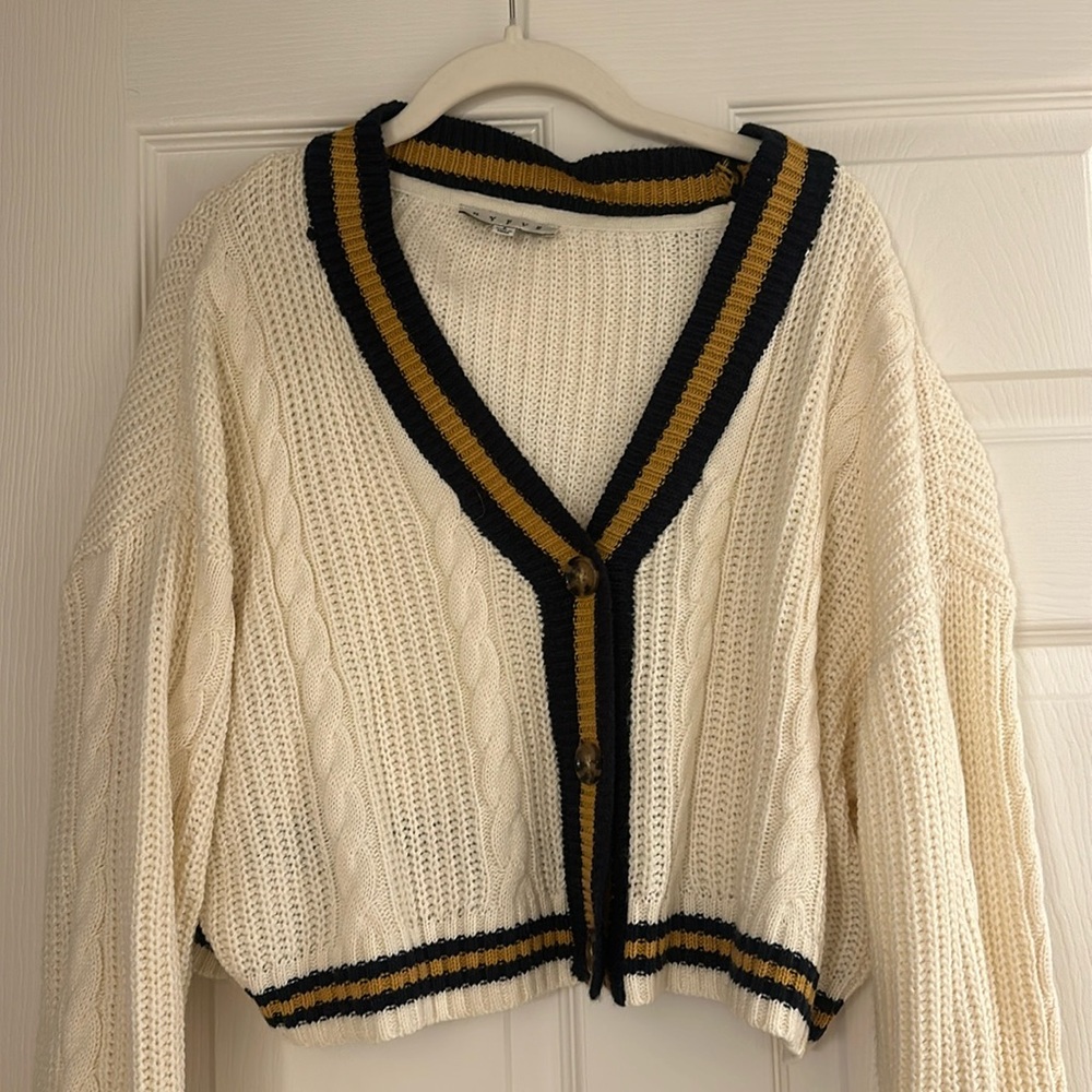 Sweater from HYFVE